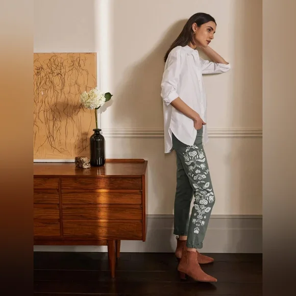 Boden Embroidered Girlfriend Jeans - Picture 2 of 13